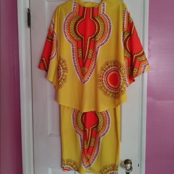 Aztec Pattern Bodycon Dress - Picture 2 of 2